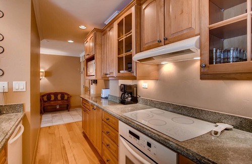 Beaver Creek Apartment | Centennial 2 Bedroom Condo Unit 21