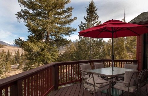 Keystone House | Center of town, near lake, amazing clubhouse
