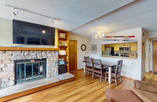 Copper Mountain Village Apartment | Center Village Studio w/Sun Room, Kitchen, & Shared Hot Tub - Walk to Lift