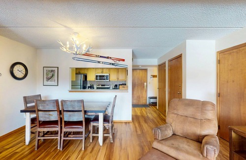 Copper Mountain Village Apartment | Center Village Studio w/Sun Room, Kitchen, & Shared Hot Tub - Walk to Lift