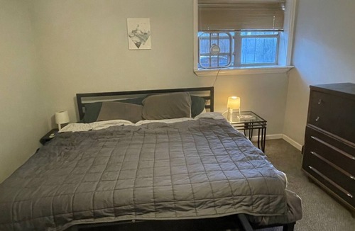 Cheesman Park Condo | Centrally located cozy 2 bedroom 1 bath condo next to large park
