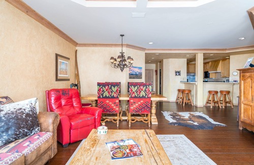 Mountain Village Apartment | Centrum 302 by Avantstay Gorgeous Condo w/Great Views & Steps Away From Ski Runs!