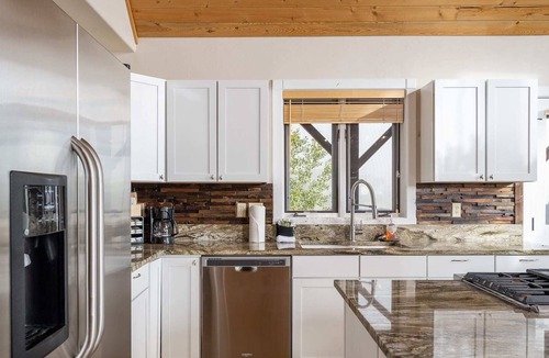 Tabernash House | Chalet Ski Retreat w/Scenic Views/Hot Tub/Arcade!