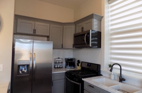 Florence Apartment | “Champagne Suite” Executive 1bed/1bath Loft Apt in downtown Florence