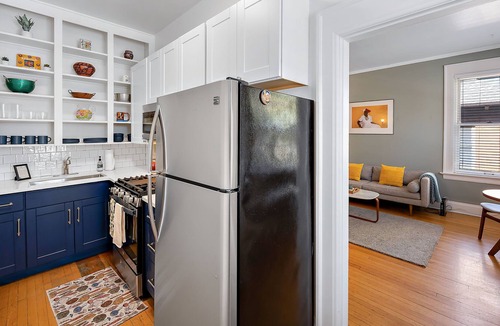 Cheesman Park Apartment | Charming 1/1. One block from Cheesman Park!
