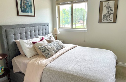 Erie House | Charming 1-BR carriage house in quiet neighborhood
