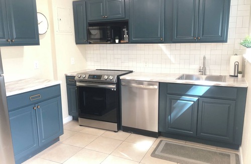 Central Colorado Springs House | Charming 2-bedroom duplex in delightful Colorado Springs with WiFi