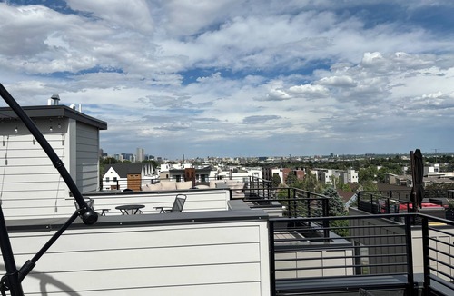 West Colfax House | Charming 2-bedroom townhome with superb rooftop patio views, AC, and internet