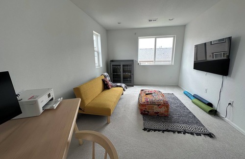 Commerce City House | Charming 3-bedroom house in peaceful Commerce City, CO with AC, WiFi, Patio