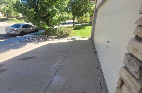 Aurora House | Charming 3-bedroom house with AC, WiFi in fantastic Aurora