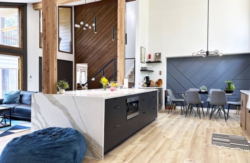 The Pinery House | Charming 3-bedroom house Parker