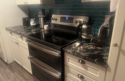 Lafayette House | Charming 4-bedroom house in Lafayette with AC two rooms available