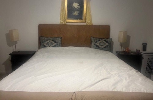 Lafayette House | Charming 4-bedroom house in Lafayette with AC two rooms available