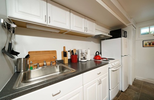 Uptown House | Charming Carriage House - 30 day rental