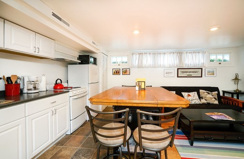 Uptown House | Charming Carriage House - 30 day rental