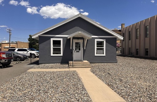 Delta House | "Charming downtown retreat!