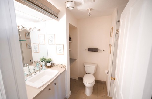 Greenwood Village Condo | Charming Greenwood Village Condo Combo