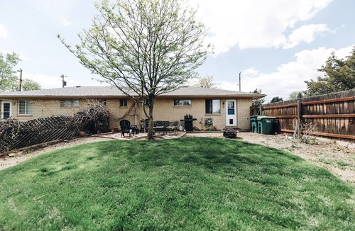 Kipling House | Charming Home ~ with Firepit!~ Near Red Rocks, Downtown