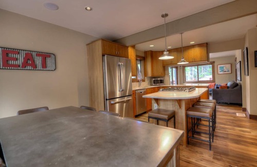 Breckenridge Heights House | Charming + Hot Tub + Close to slopes - Breck Bicycle House