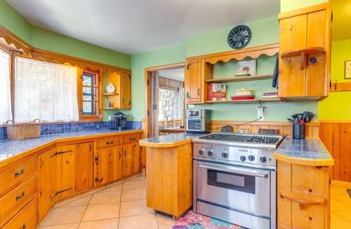 Idaho Springs House | Charming Idaho Springs Retreat on Chicago Creek!