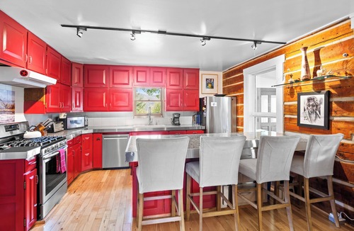Snowmass Village House | Charming log house in Snowmass with all the amenities.