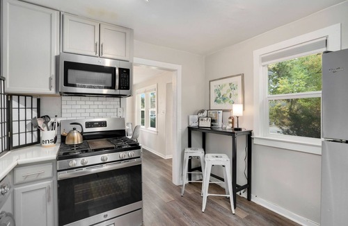 Capitol Hill House | Charming Old Town Bungalow w/FREE Cruiser Bikes