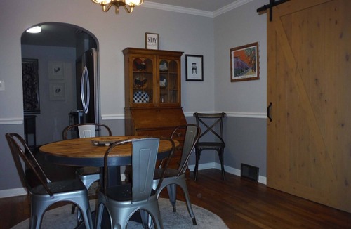 Palisade House | Charming Orchard Farmhouse