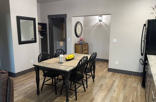 Palmer Lake Apartment | Charming Palmer Lake Loft: 1-bdrm LOFT, full bath, kitchen, smart TV, WiFi, AC