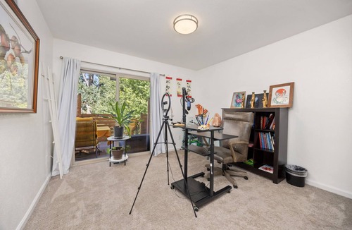 Glenwood Grove - North Iris House | Charming, peaceful and spacious 2-bedroom townhome in beautiful Boulder, AC