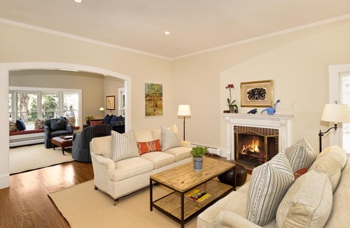 West End House | Charming Triangle Park Home - West End - Perfect Location for Summer & Winter!