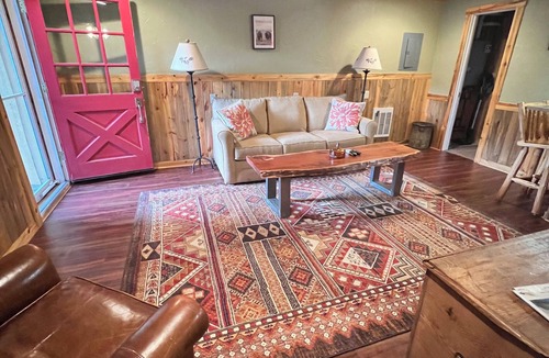 Howard Villa | Charming villa a short scenic drive to Salida Colorado!