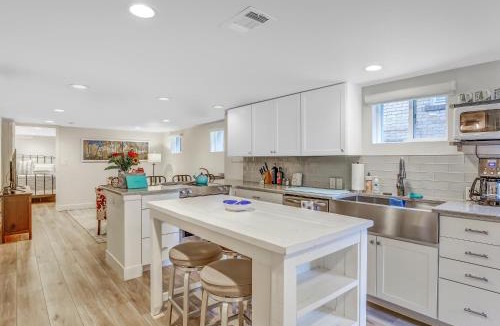 Washington Park West House | Charming Washington Park Getaway