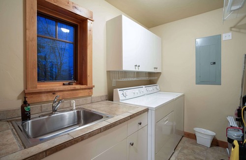 Fairway Meadows House | Chateau Belle | Luxury Mountain Retreat with Panoramic Views