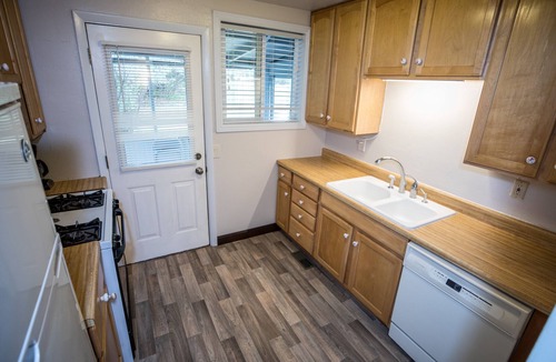 Broadmoor Cabin | Cheyenne Cañon Cabin, Hiking, Biking From The Door! 4 Blks To Broadmoor