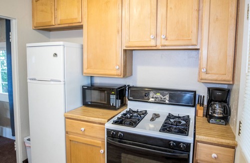 Broadmoor Cabin | Cheyenne Cañon Cabin, Hiking, Biking From The Door! 4 Blks To Broadmoor