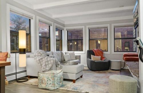 Historic District House | Chic 2BDR Downtown Condo Walk Everywhere