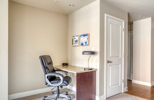 Cherry Creek Apartment | Chic Cherry Creek 2BR w/ Gym & Dog Park, 2 blocks to Mall, by Blueground