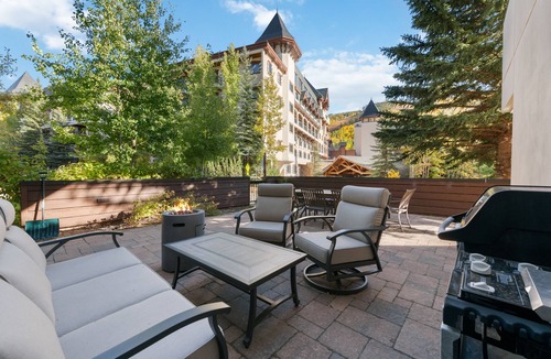 Vail House | Chic Condominium with Gourmet Kitchen