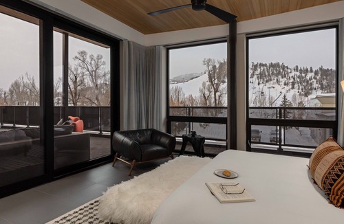 Downtown Steamboat Springs Condo | Chic Downtown Penthouse + Incredible Views + Perfect Location - Butterfly Lofts