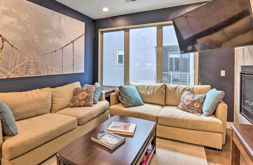 Civic Center House | Chic Escape w/ Rooftop Near Downtown Denver!