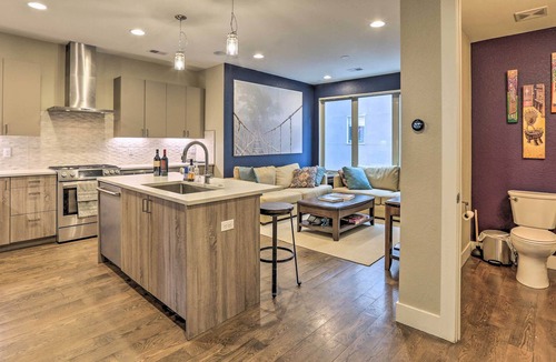 Civic Center House | Chic Escape w/ Rooftop Near Downtown Denver!