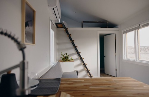 Fremont County Apartment | Cholla Tiny Home - Soaking Included