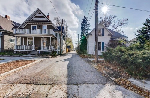 Central Colorado Springs Cottage | City Center Cottage | Netflix, Mtns & Adventure!