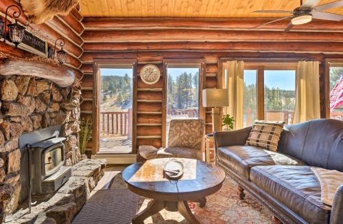 Florissant House | Classic Colorado Log Home with Mountain Views!