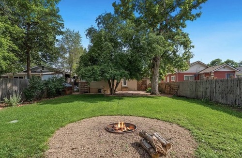 Windsor House | Clean Cozy Old Town Bungalow