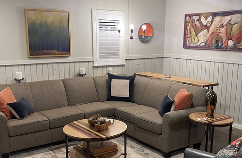 Applewood West House | Clean & Updated. Tons of Amenities. Near Red Rocks Denver & Mountains. Sleeps 6