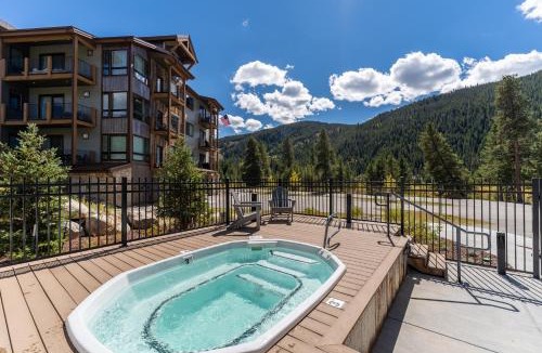 Lakeside Village Apartment | Clearwater Lofts 302 Building 1 by Summit County Mountain Retreats