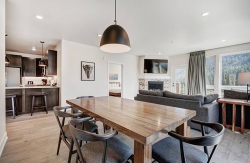 Lakeside Village Apartment | Clearwater Lofts by Keystone Resort