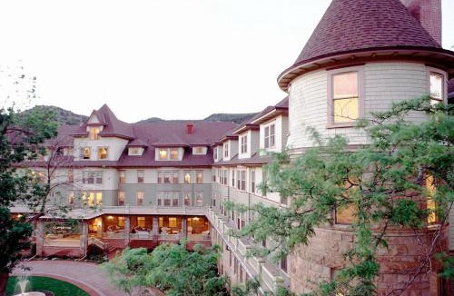Manitou Springs Historic District Hotel | Cliff House at Pikes Peak