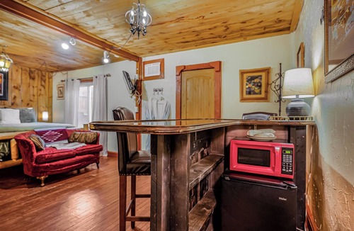 Morrison Bed & Breakfast | Cliff House Lodge B&B